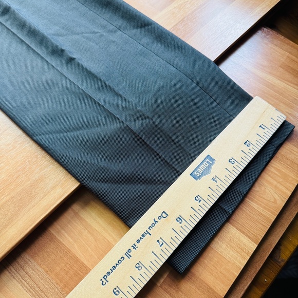 Express photographer dress pants gray 31x32 - Picture 5 of 10